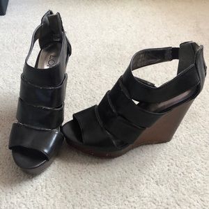 LOFT Wedge sandals